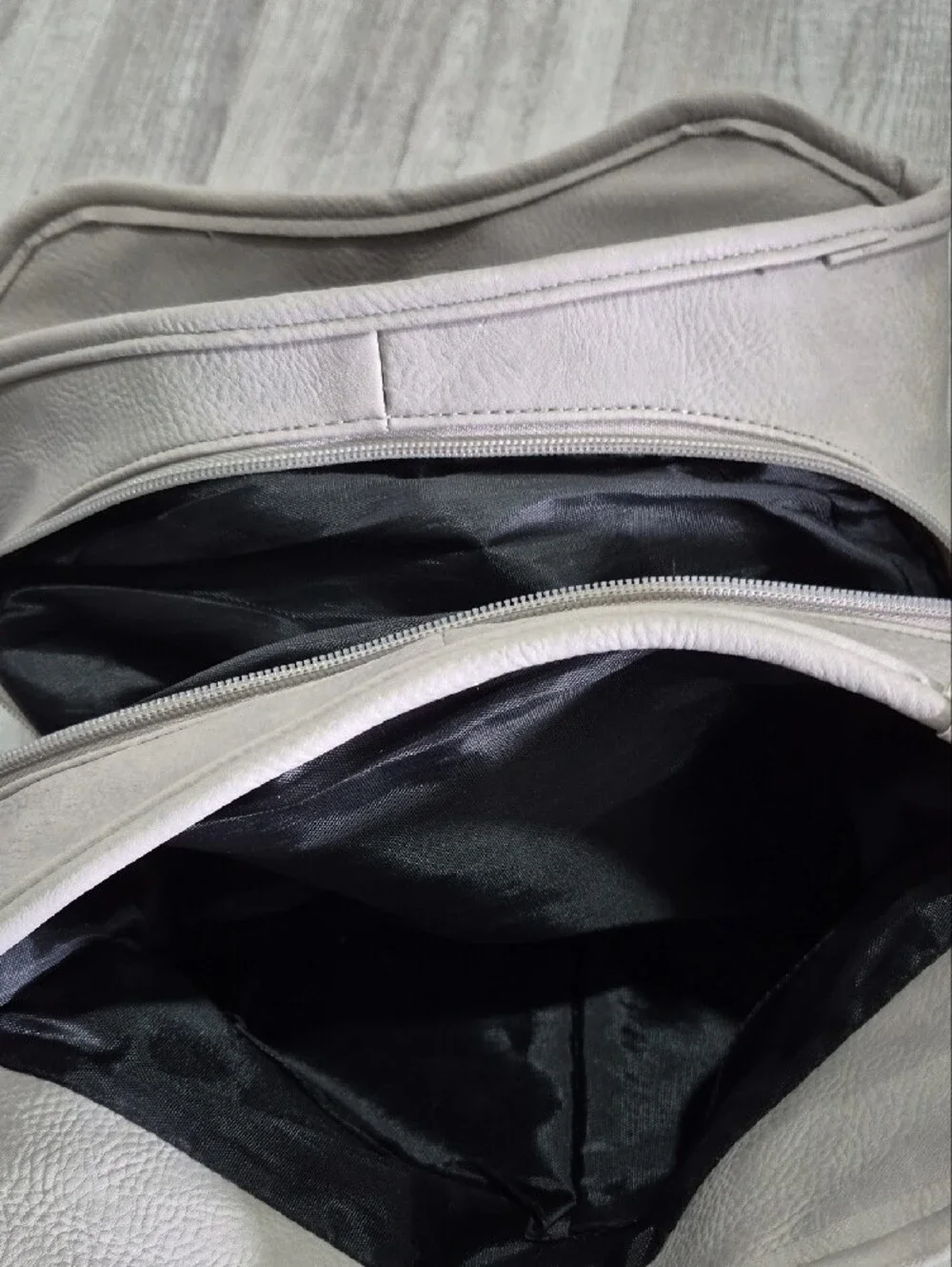 Neutral Gray Shoulder Bag with Front Zip by MultiSac